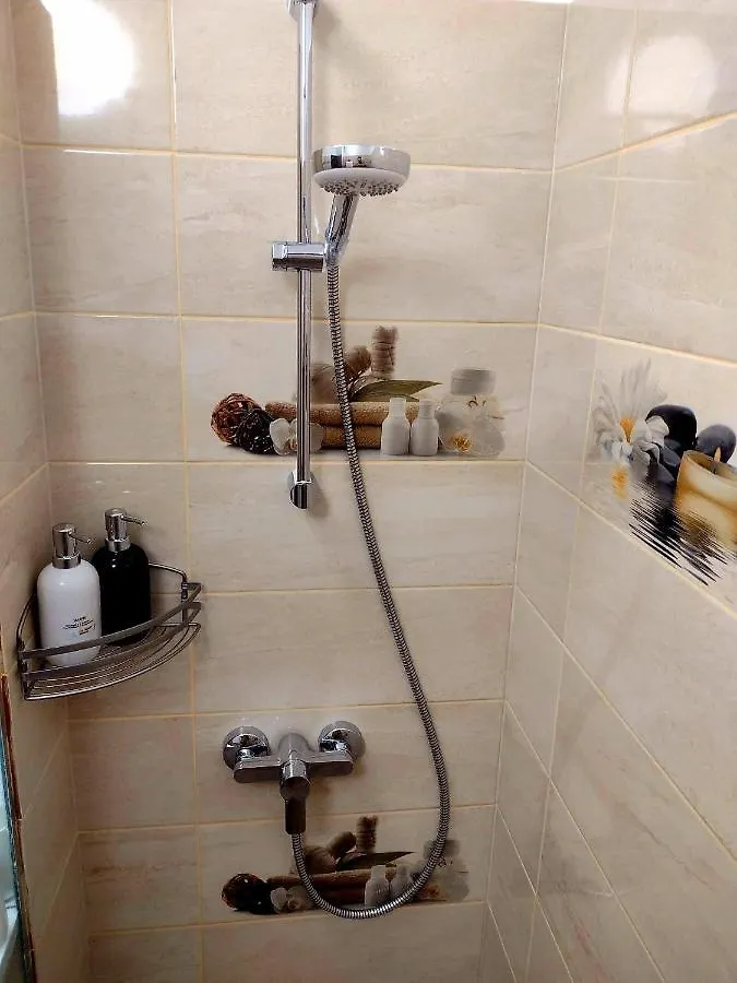 Delightful Studio Brancusi Bucharest Apartment